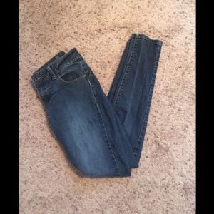 Dark wash jeans 👖